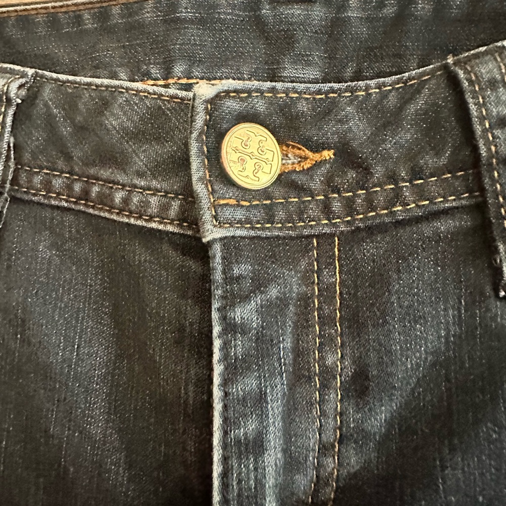 Tory Burch Jegging with fading and logo button on back pocket